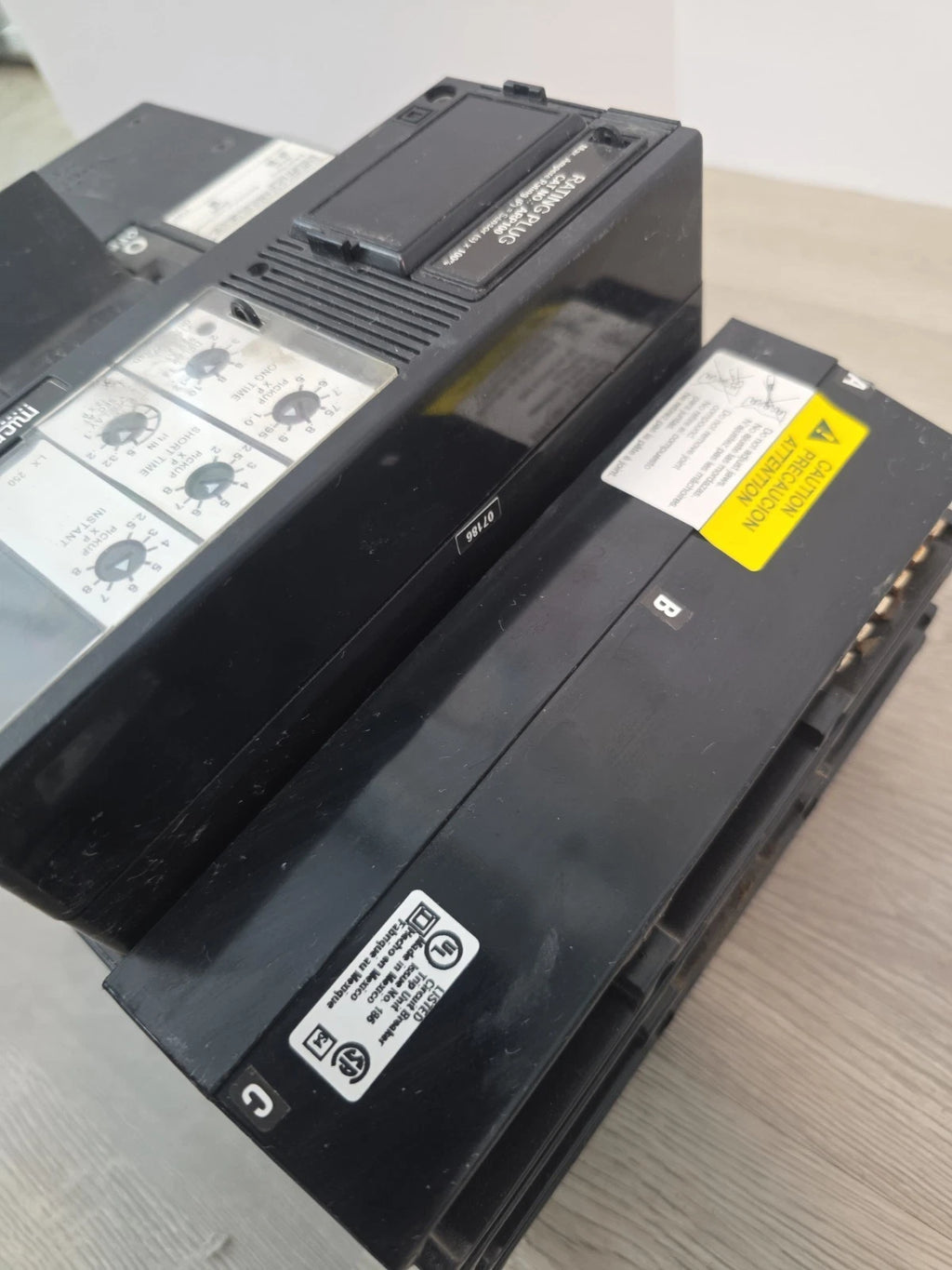 Square D LX36250 250A 600V 3-Pole Electronic Trip Breaker ARP100