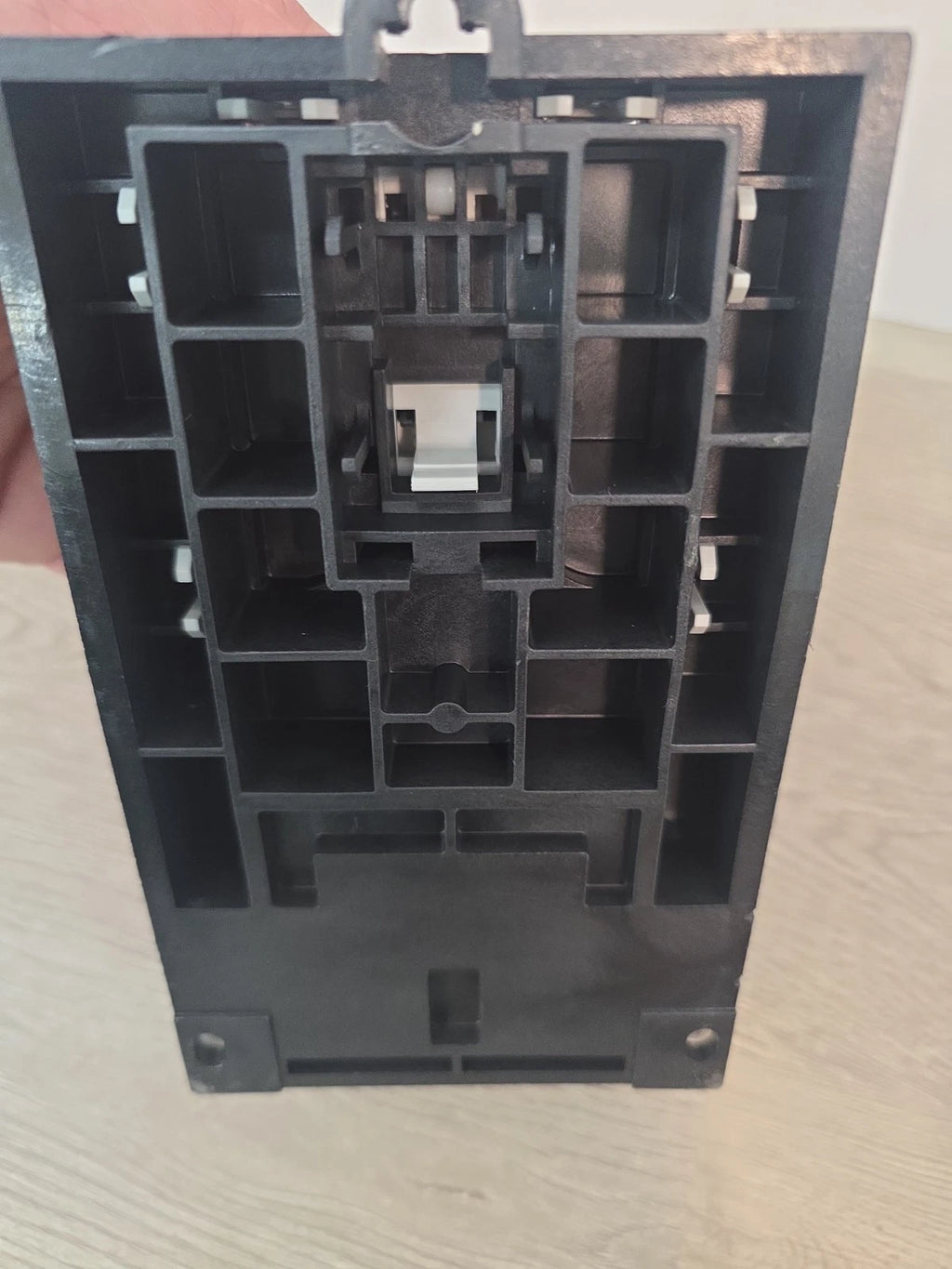 Eaton C30CN3 9 Pole Lighting Contactor 30A 460-480V Coil