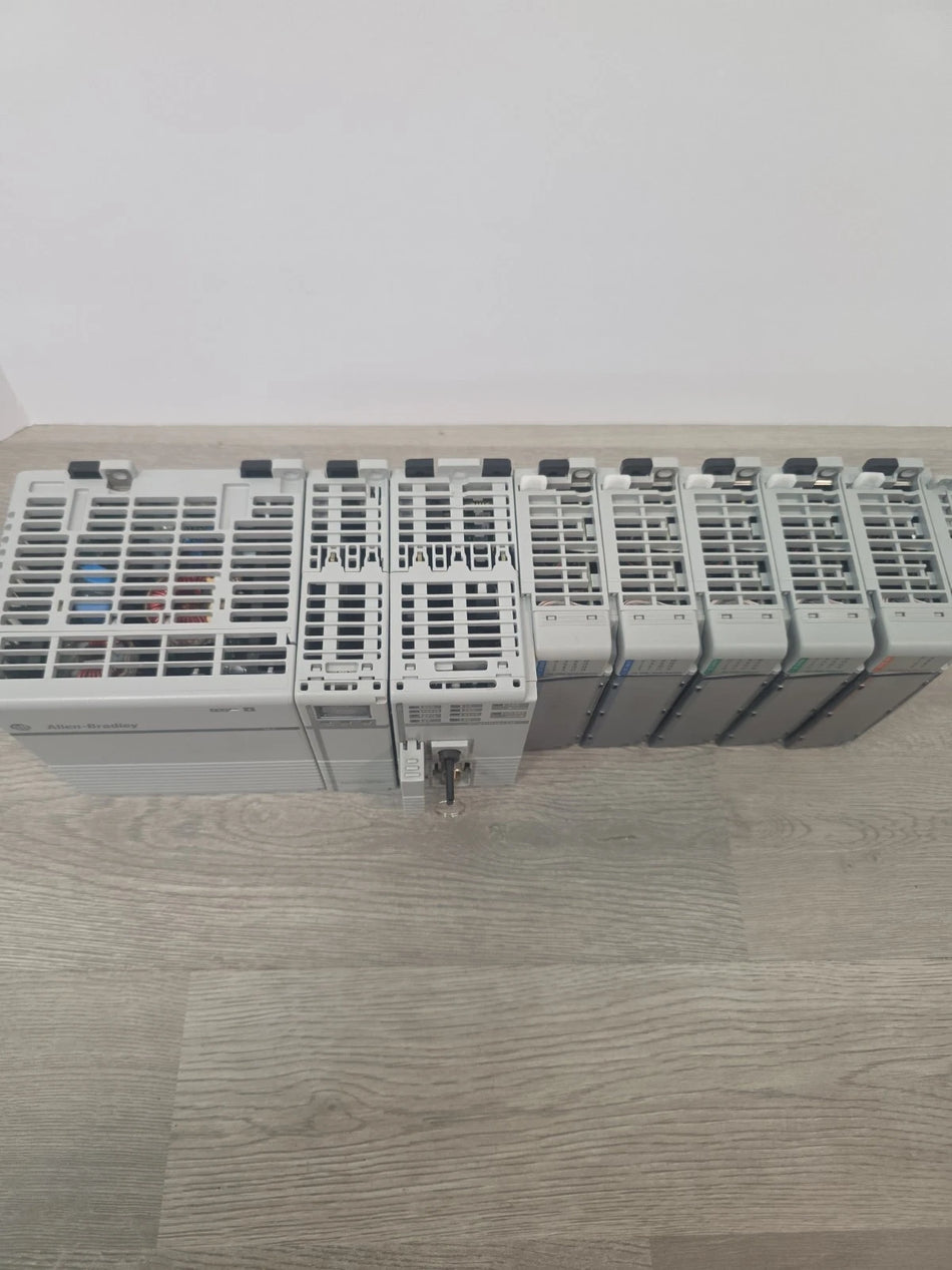 Allen-Bradley 1768-L45 CompactLogix PLC 1768-ENBT 1768-PB3 + I/O Modules